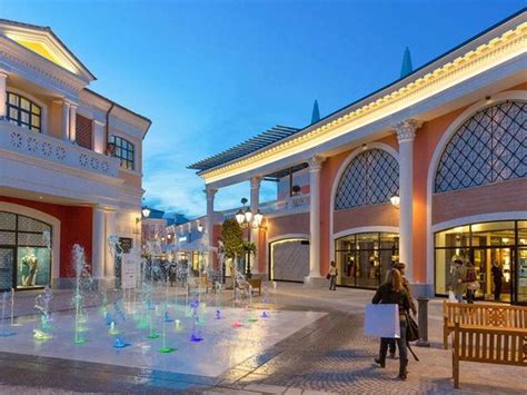 castel romano designer outlet.